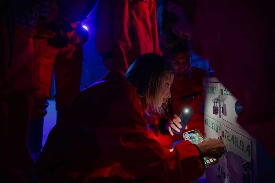 Квест в реальности Бумажный дом от компании Enigma Квест в реальности Бумажный дом от компании Enigma